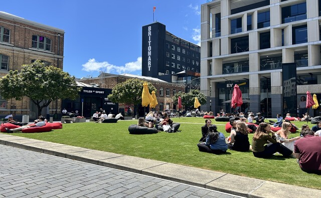 シティでなにする？晴れの日編