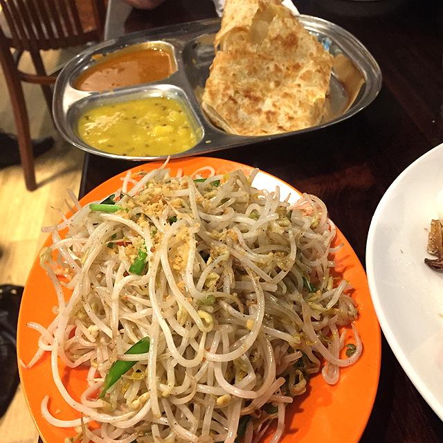 mamak_rotiandsprout