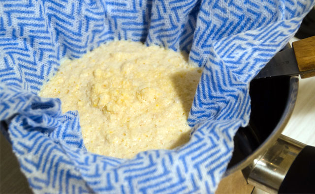おからと豆乳に分ける