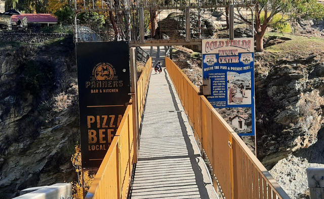クイーンズタウン周辺でのんびりおでかけ旅：Panners＆Goldfield Mining CentreとHikari Sushi Bar体験記